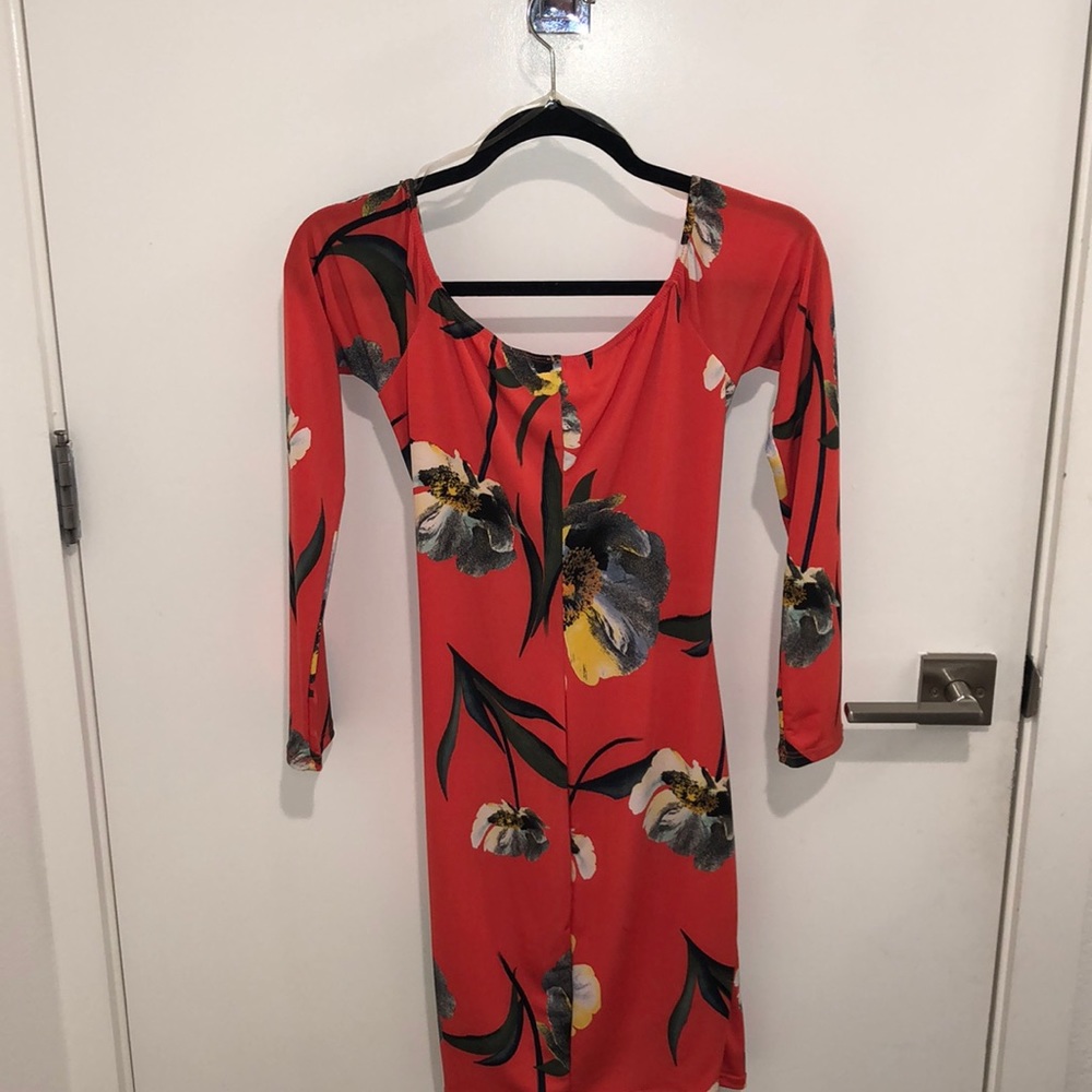 Dress - Picture 3 of 3